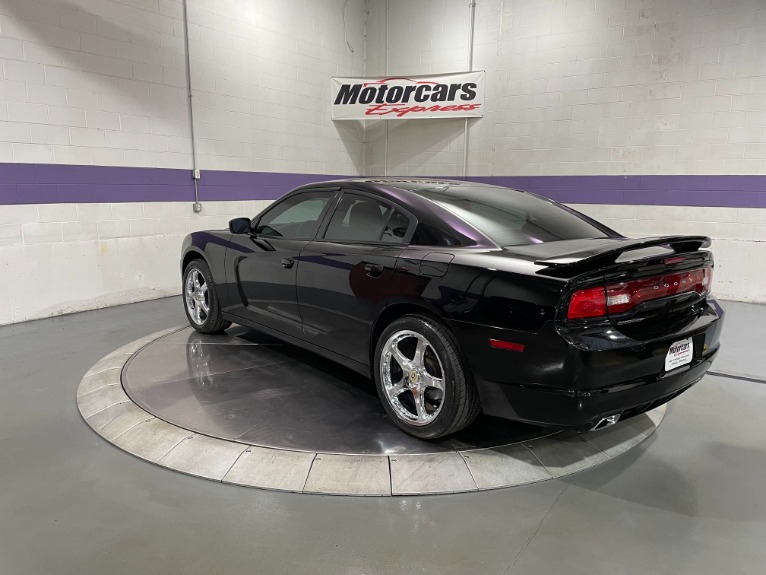 Used-2012-Dodge-Charger-SE-RWD