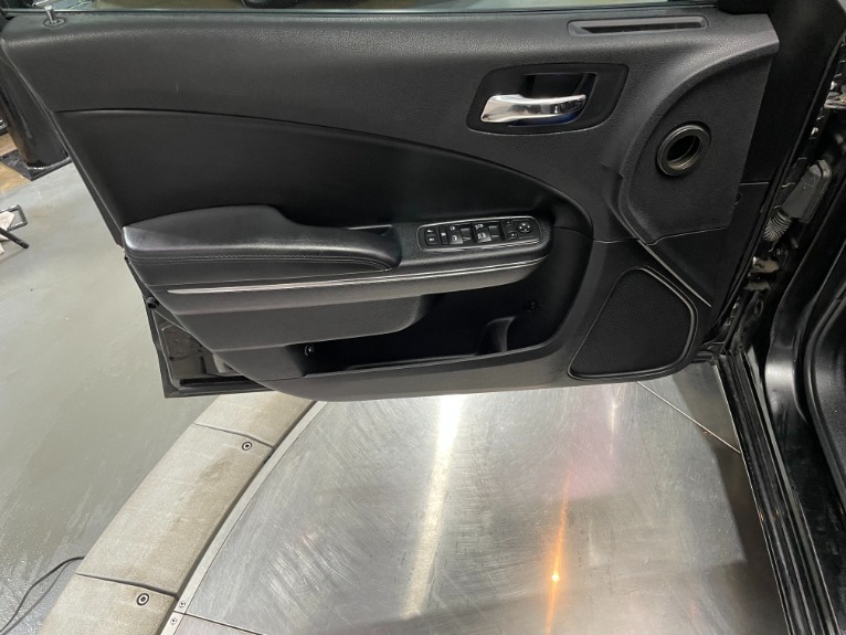 Used-2012-Dodge-Charger-SE-RWD
