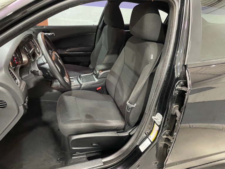 Used-2012-Dodge-Charger-SE-RWD