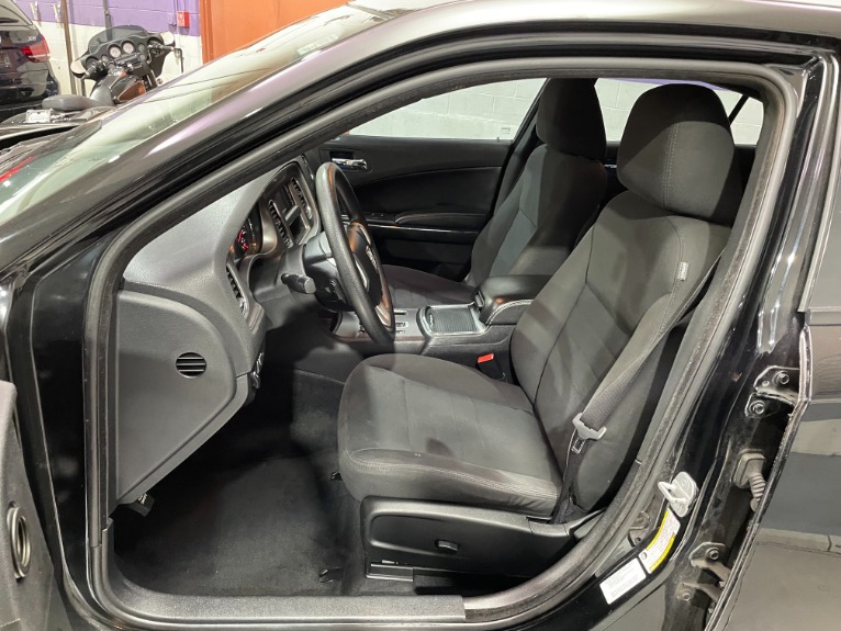 Used-2012-Dodge-Charger-SE-RWD