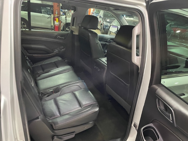 Used-2017-Chevrolet-Suburban-LT-1500-4X4