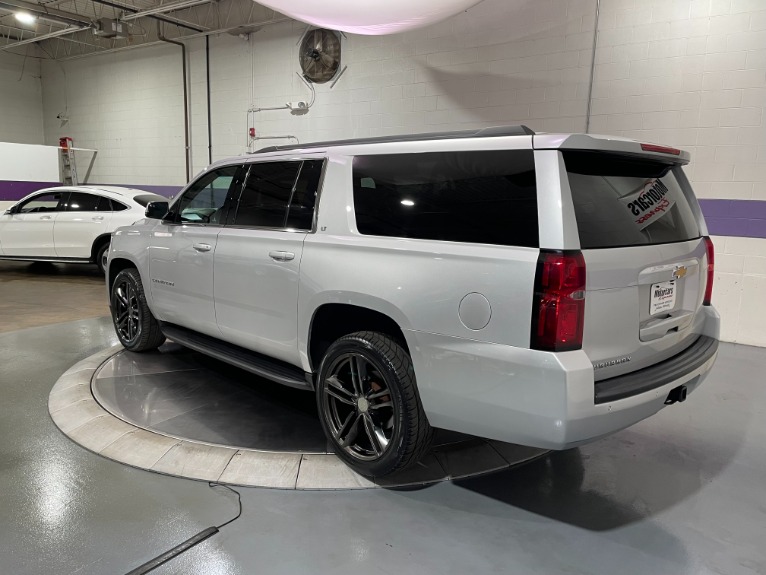 Used-2017-Chevrolet-Suburban-LT-1500-4X4