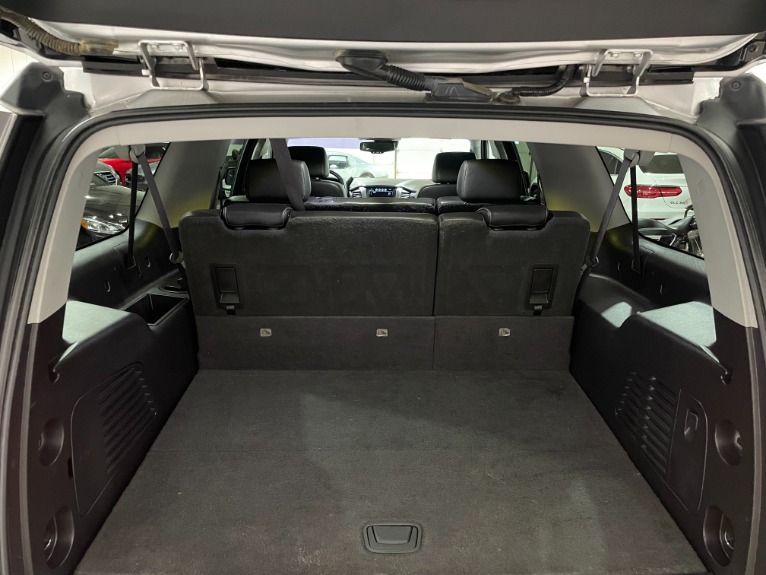 Used-2017-Chevrolet-Suburban-LT-1500-4X4