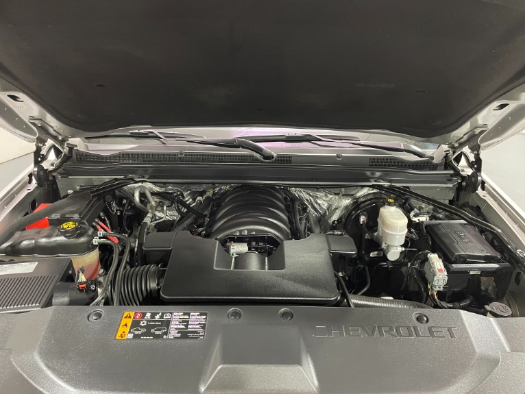Used-2017-Chevrolet-Suburban-LT-1500-4X4