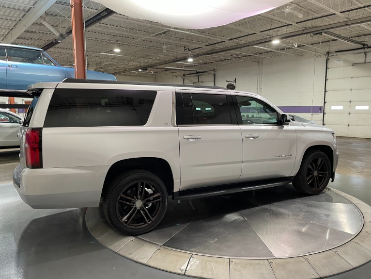 Used-2017-Chevrolet-Suburban-LT-1500-4X4