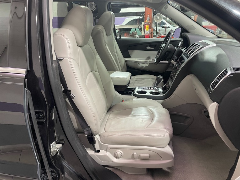 Used-2010-GMC-Acadia-SLT-2-FWD