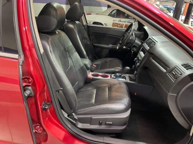 Used-2011-Ford-Fusion-SEL-FWD