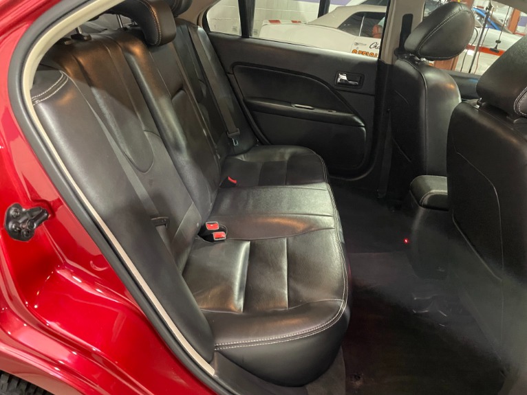 Used-2011-Ford-Fusion-SEL-FWD