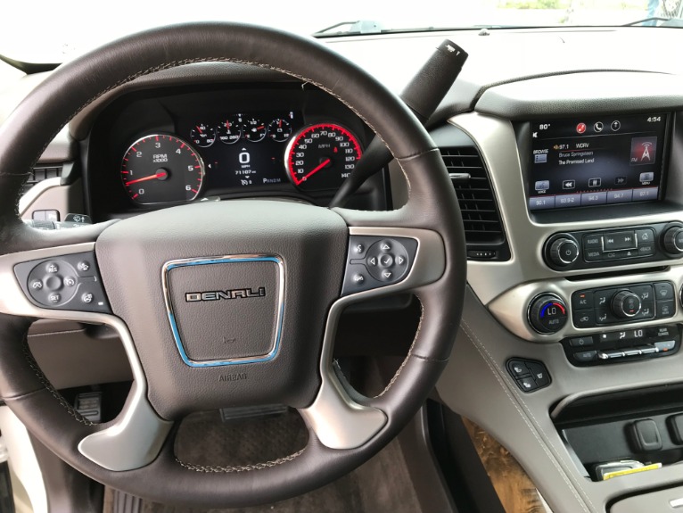 Used-2015-GMC-Yukon-XL-Denali-4X4