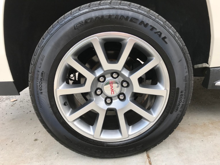 Used-2015-GMC-Yukon-XL-Denali-4X4