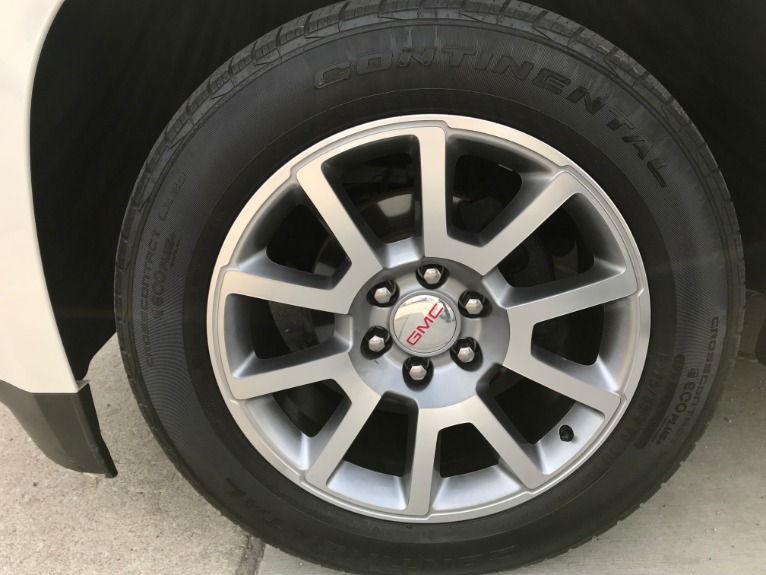 Used-2015-GMC-Yukon-XL-Denali-4X4