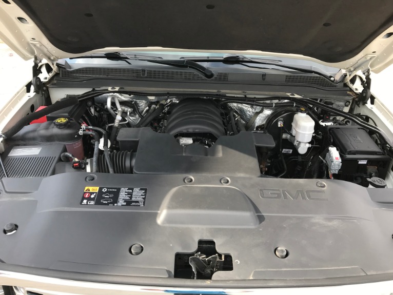 Used-2015-GMC-Yukon-XL-Denali-4X4