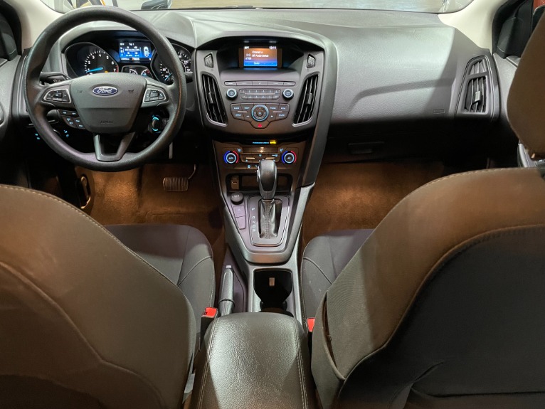 Used-2018-Ford-Focus-SE-FWD
