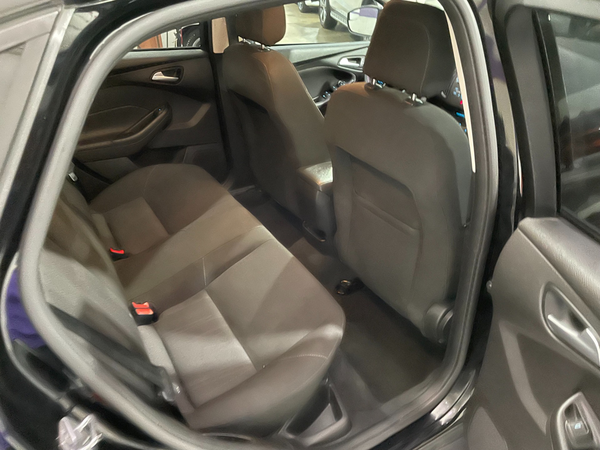 Used-2018-Ford-Focus-SE-FWD