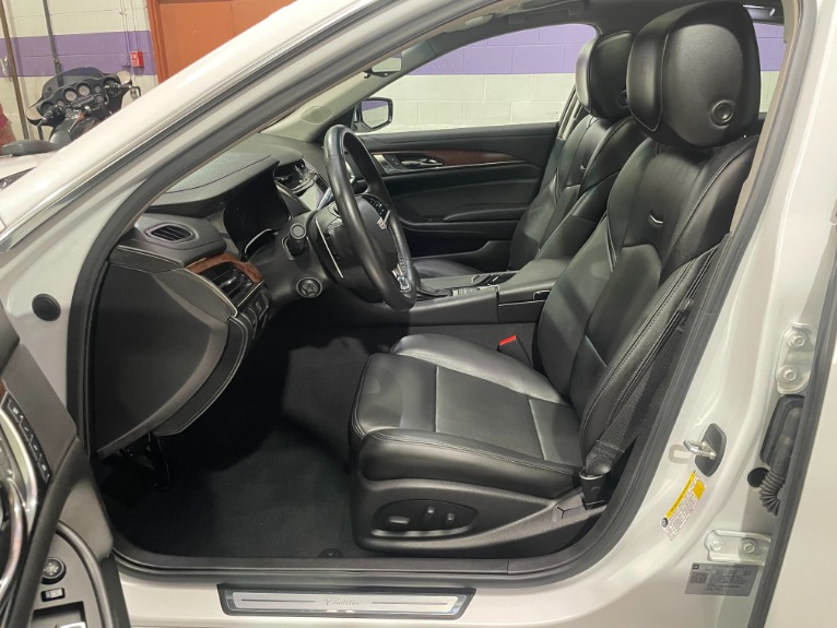 Used-2019-Cadillac-CTS-36L-Luxury-AWD