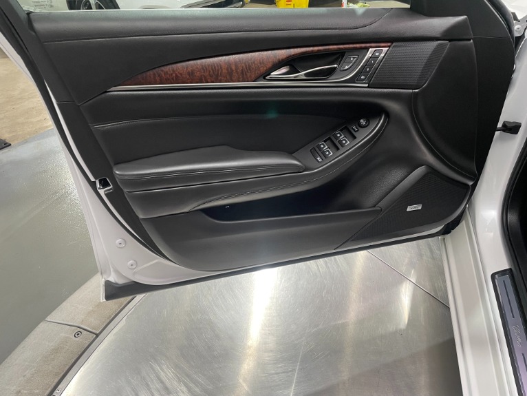 Used-2019-Cadillac-CTS-36L-Luxury-AWD