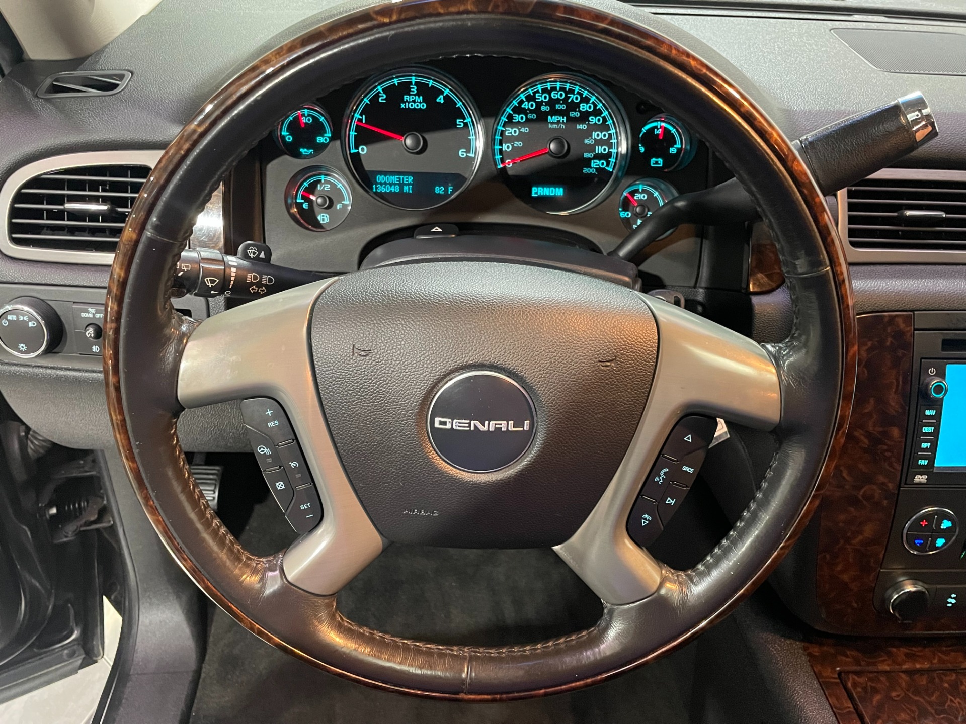 Used-2011-GMC-Yukon-XL-Denali-AWD