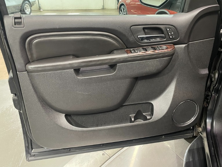 Used-2011-GMC-Yukon-XL-Denali-AWD