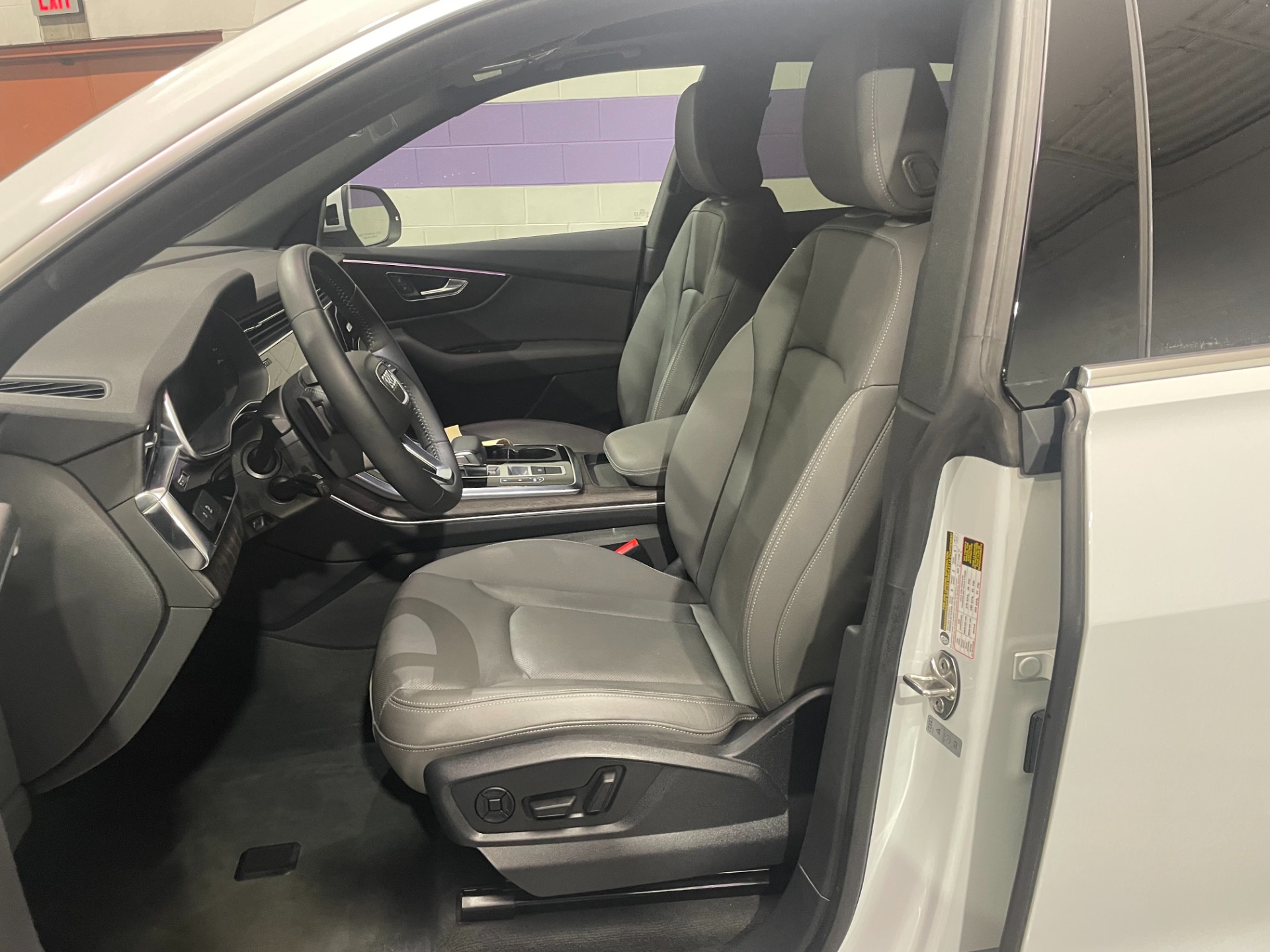 Used-2019-Audi-Q8-30T-quattro-Premium-Plus