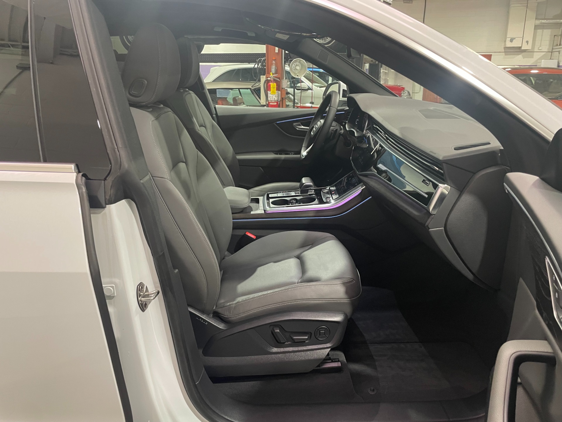 Used-2019-Audi-Q8-30T-quattro-Premium-Plus