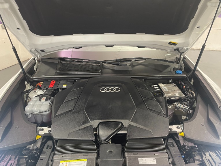 Used-2019-Audi-Q8-30T-quattro-Premium-Plus