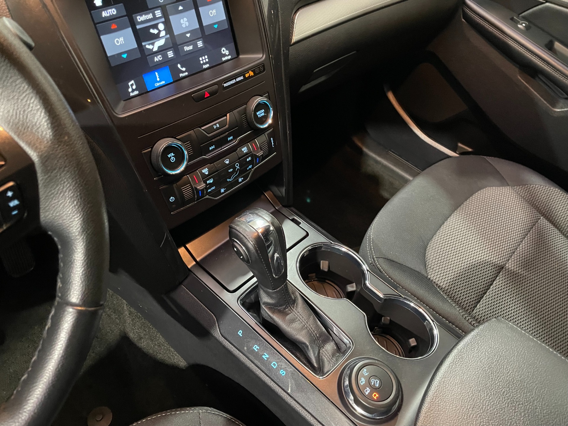 Used-2018-Ford-Explorer-XLT-AWD