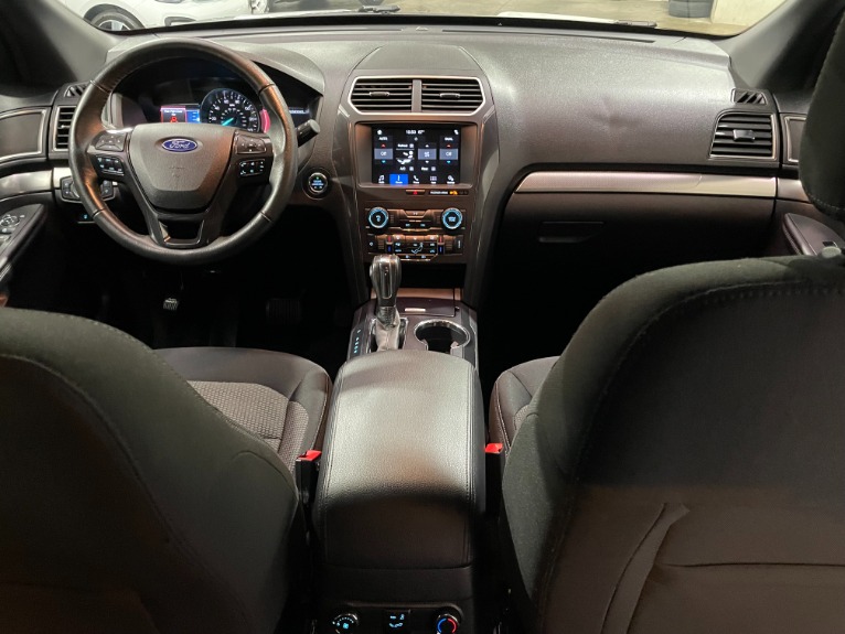 Used-2018-Ford-Explorer-XLT-AWD