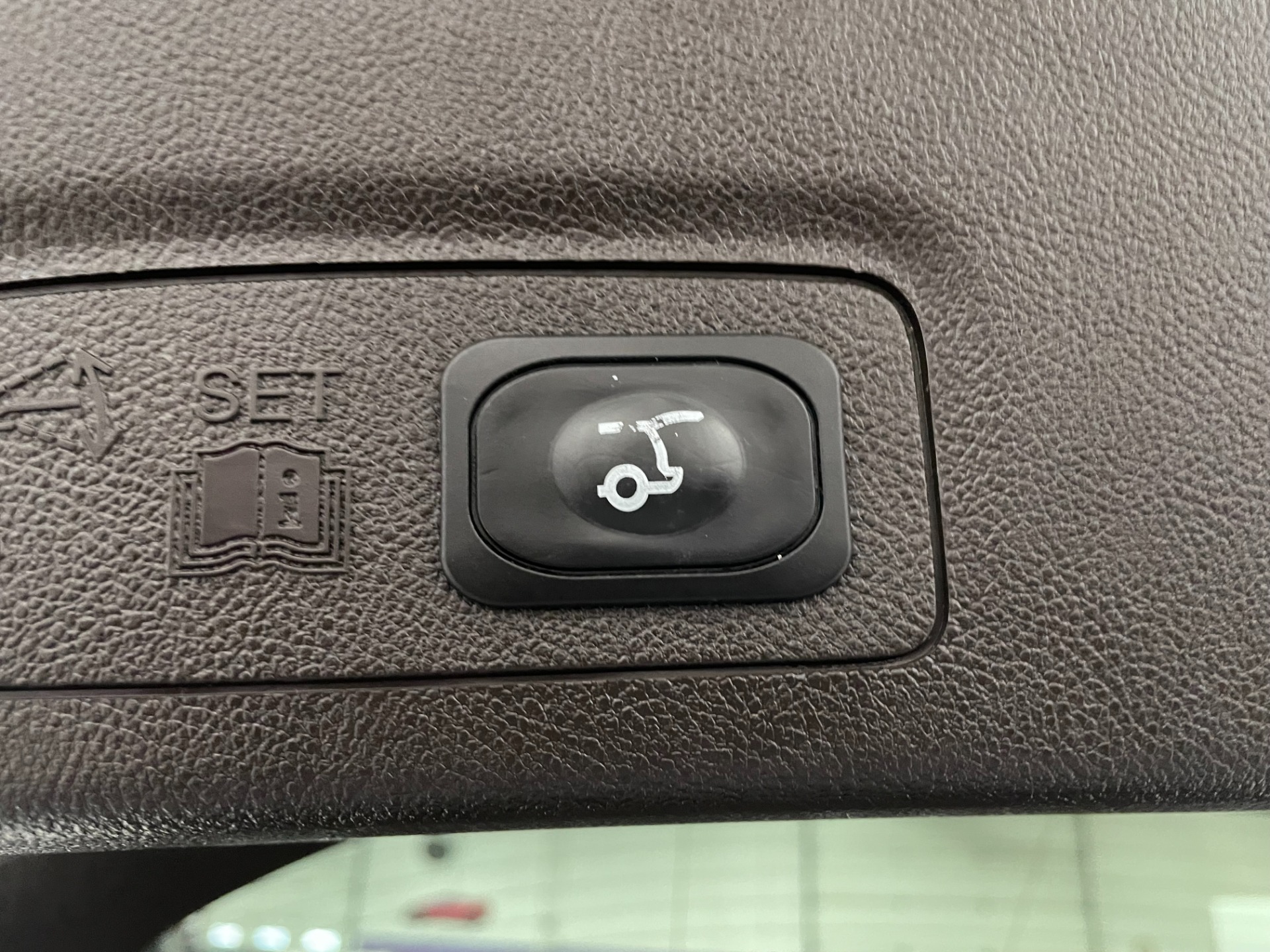 Used-2019-Lincoln-MKC-Reserve-AWD