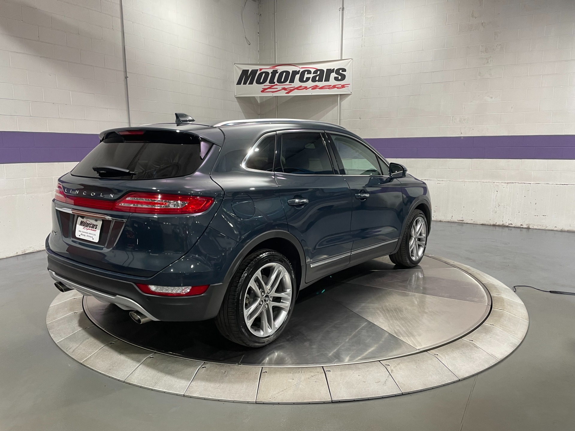 Used-2019-Lincoln-MKC-Reserve-AWD