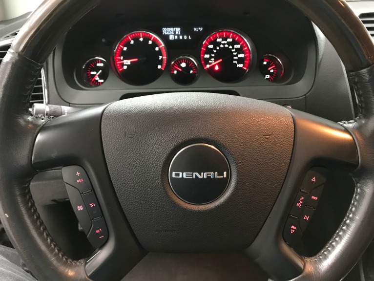 Used-2012-GMC-Acadia-Denali-AWD