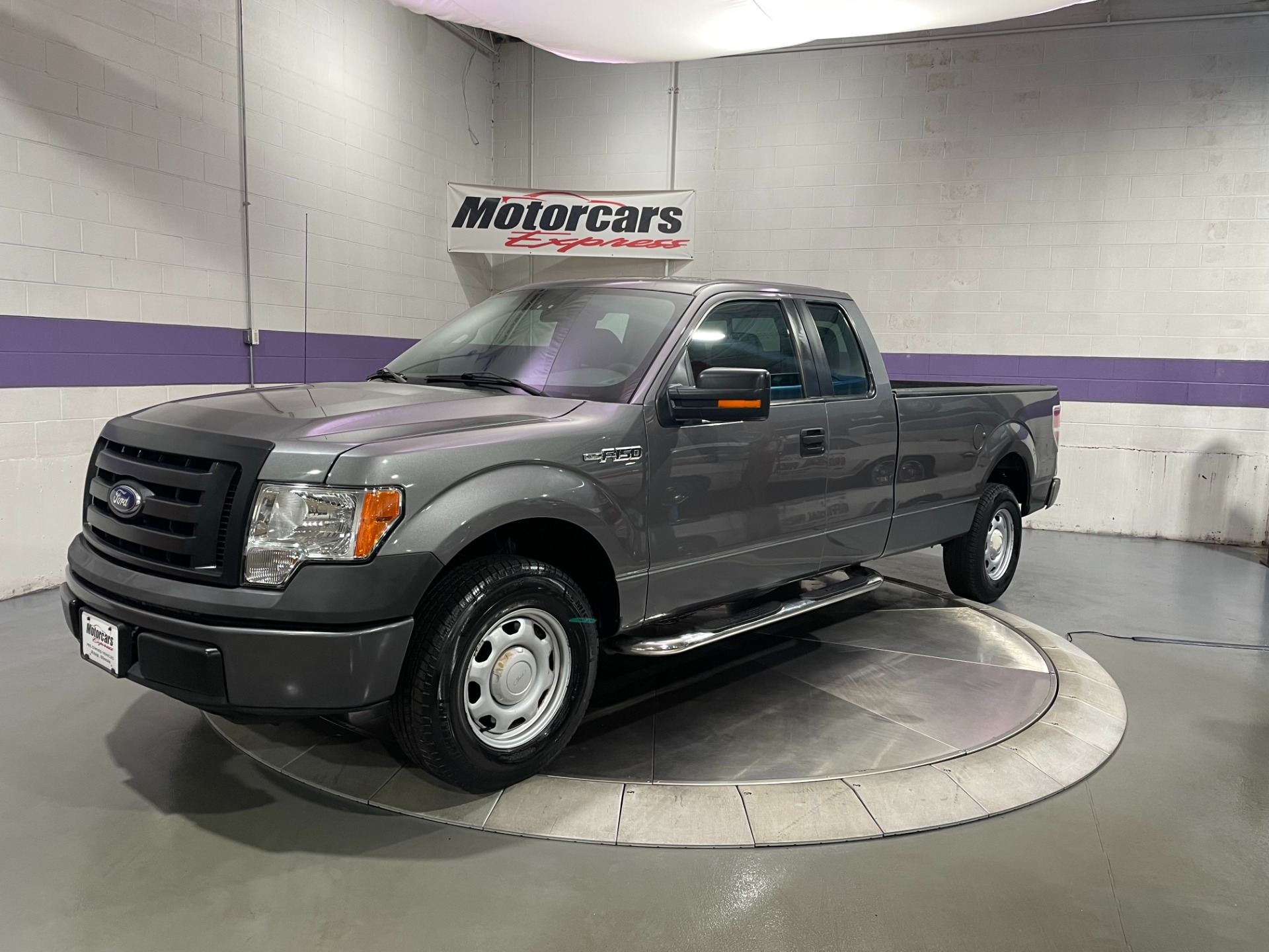 Used-2010-Ford-F-150-XLT-4X2