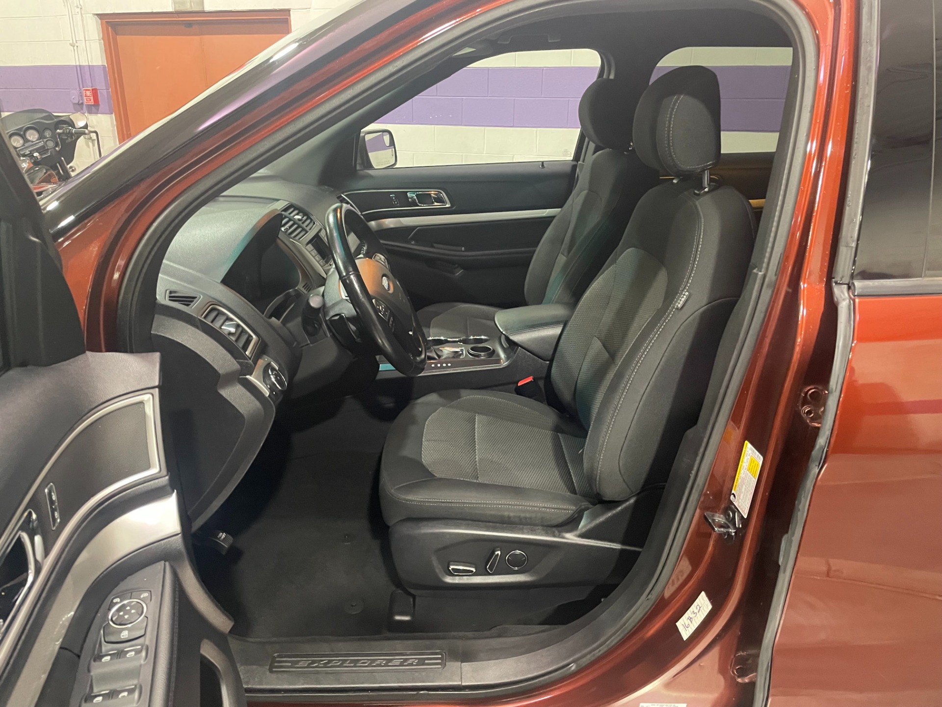 Used-2016-Ford-Explorer-XLT-FWD