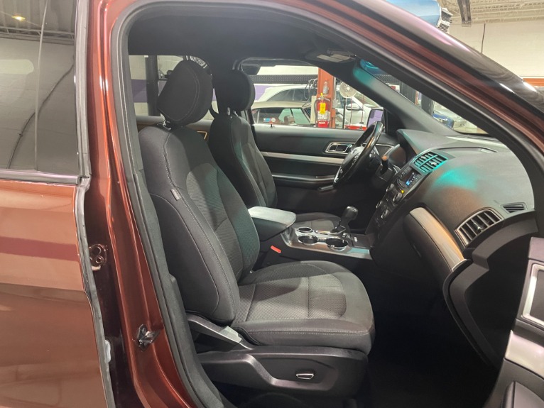 Used-2016-Ford-Explorer-XLT-FWD