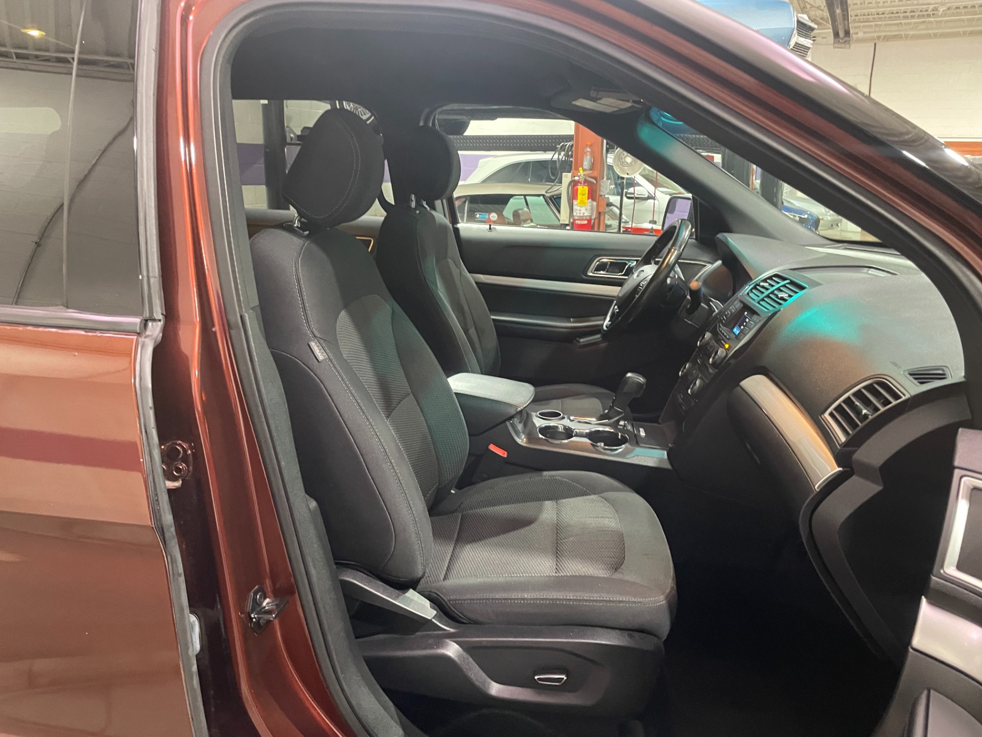 Used-2016-Ford-Explorer-XLT-FWD