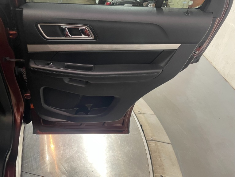 Used-2016-Ford-Explorer-XLT-FWD