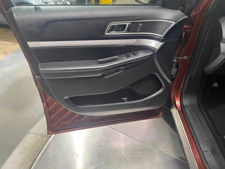 Used-2016-Ford-Explorer-XLT-FWD