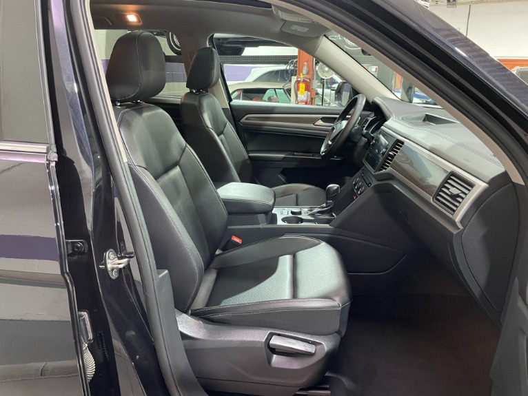 Used-2019-Volkswagen-Atlas-V6-SE-R-Line-4Motion-AWD