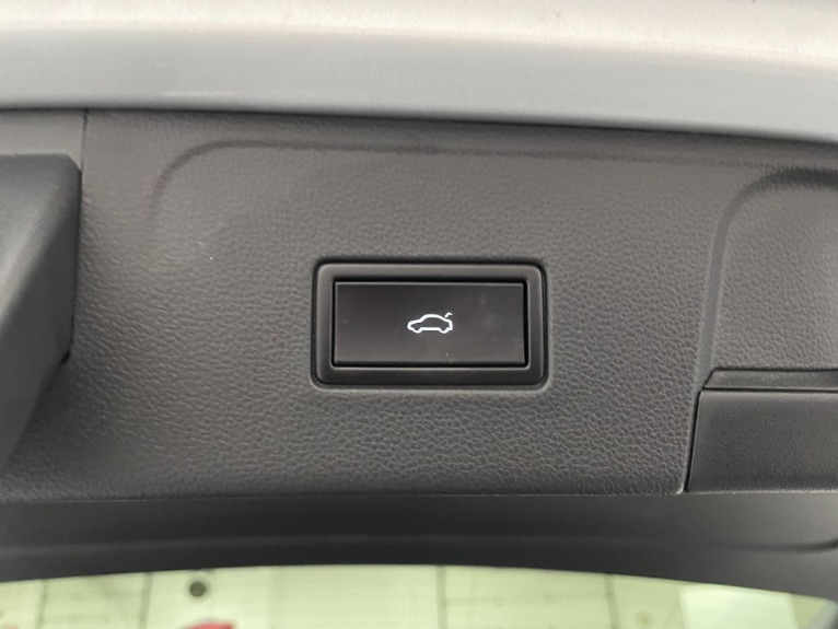 Used-2018-Volkswagen-Atlas-V6-SEL-4Motion