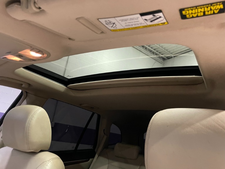 Used-2009-Hyundai-Santa-Fe-Limited-fwd