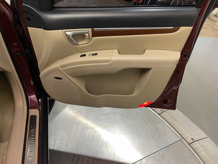 Used-2009-Hyundai-Santa-Fe-Limited-fwd