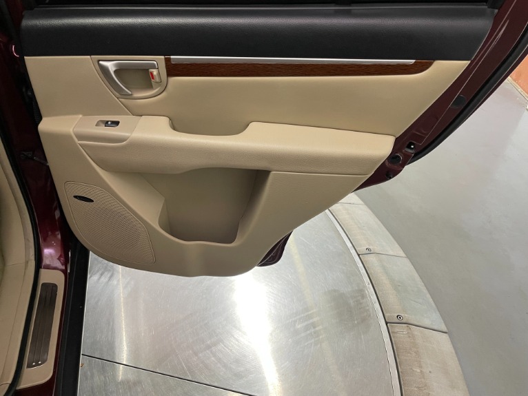 Used-2009-Hyundai-Santa-Fe-Limited-fwd