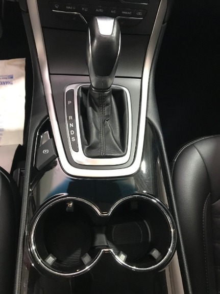 Used-2015-Ford-Edge-SEL