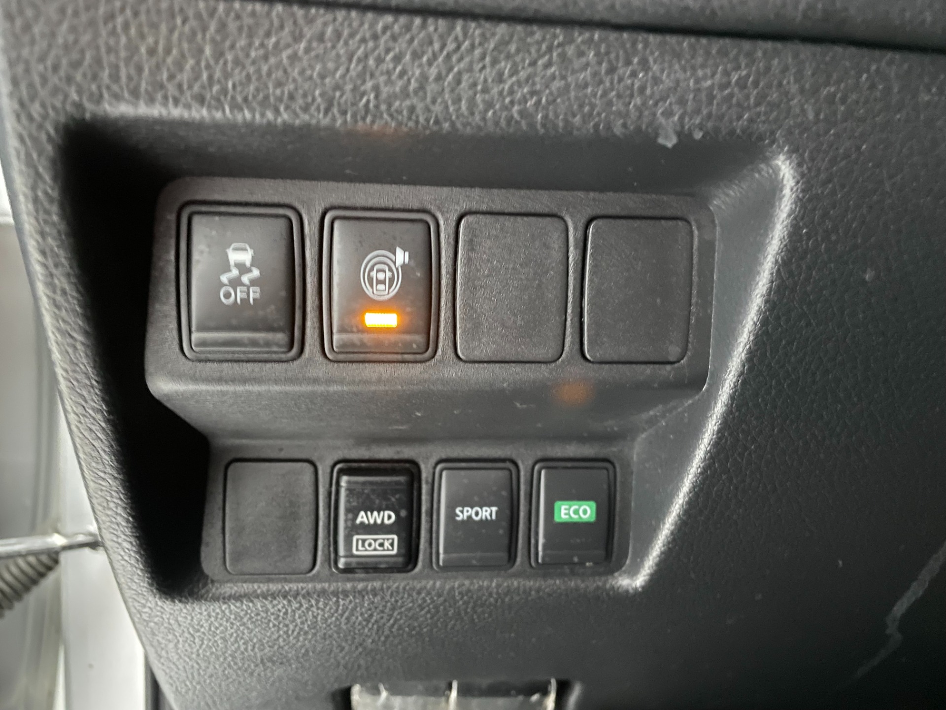 Used-2017-Nissan-Rogue-S-AWD