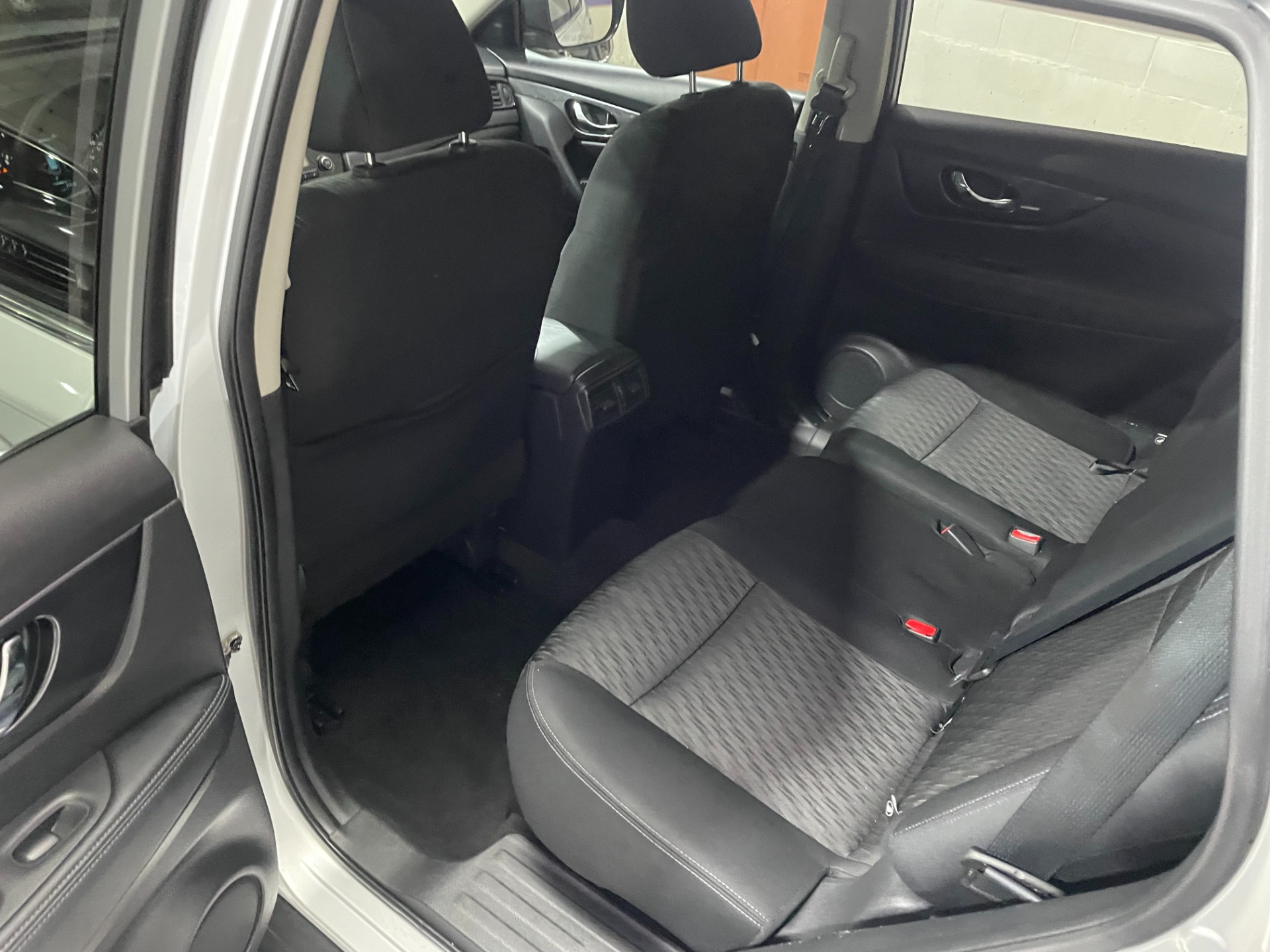 Used-2017-Nissan-Rogue-S-AWD