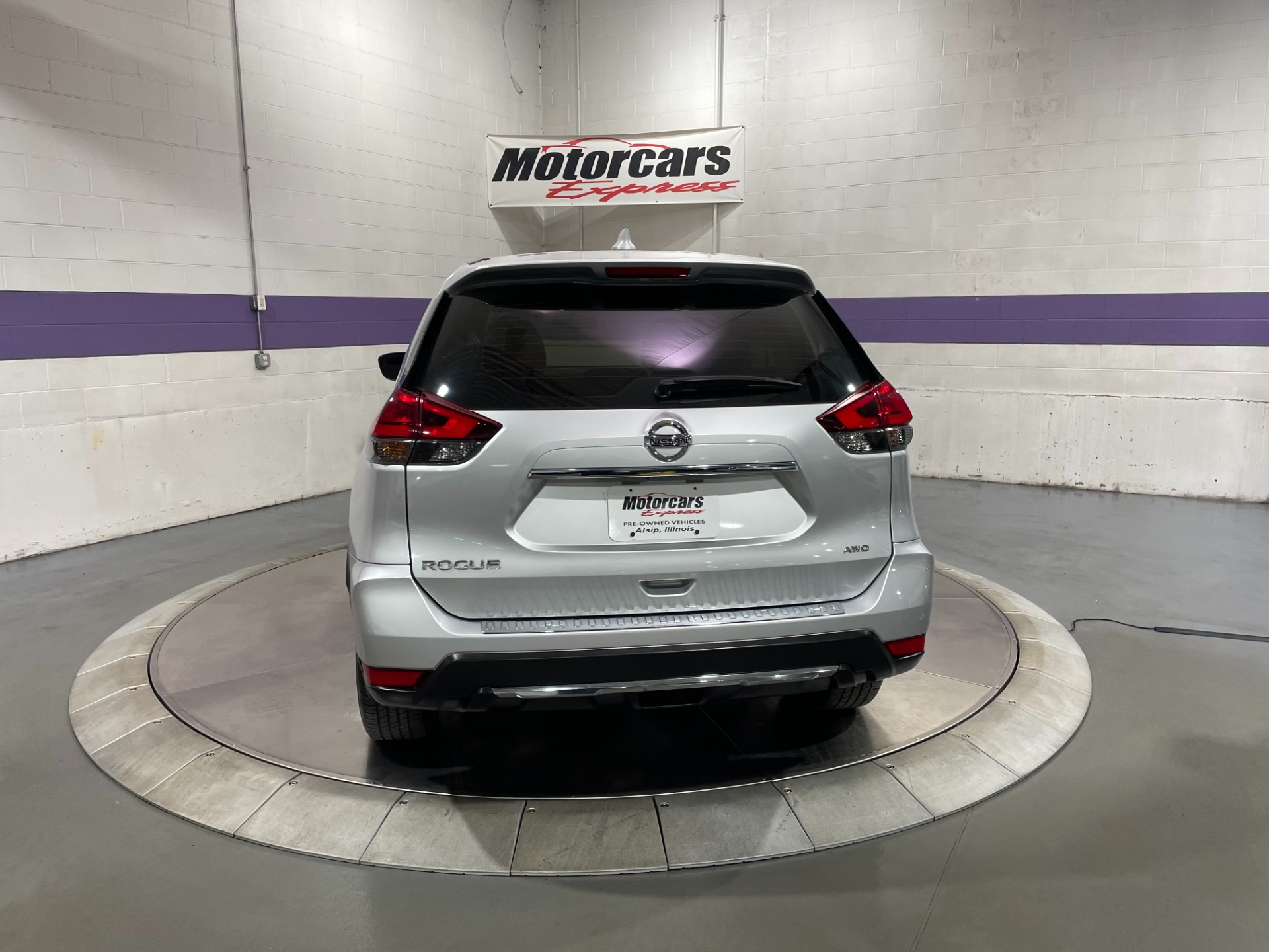 Used-2017-Nissan-Rogue-S-AWD