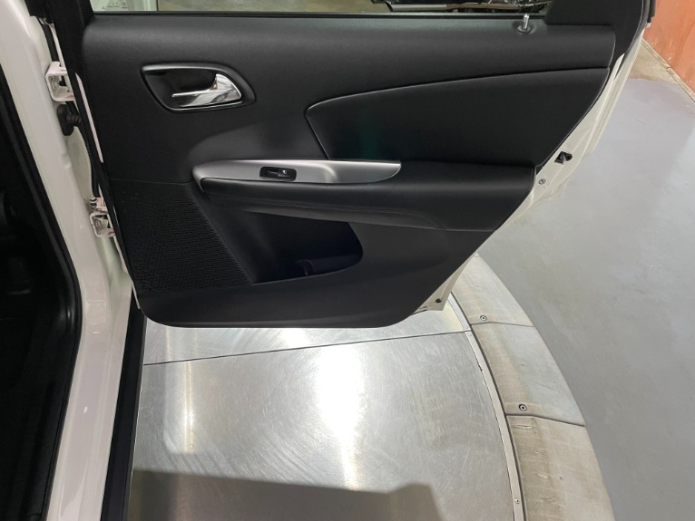 Used-2016-Dodge-Journey-SE-FWD