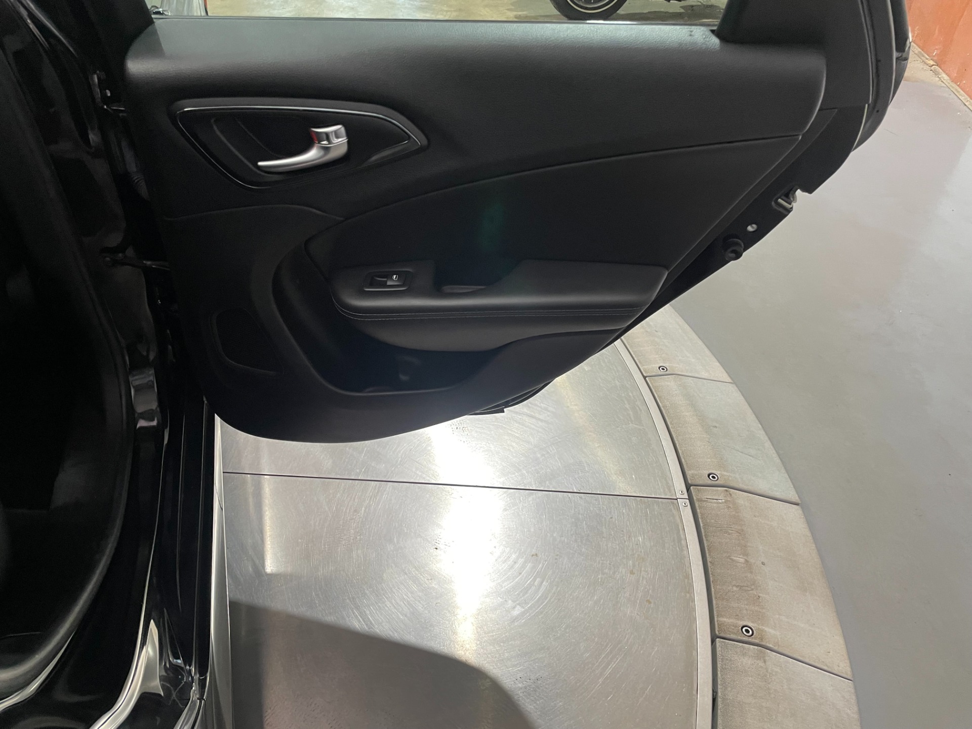 Used-2015-Chrysler-200-S-AWD