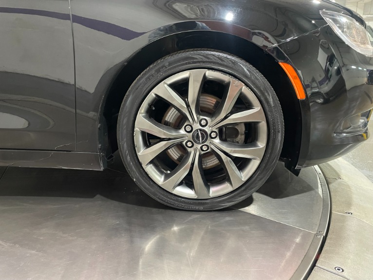 Used-2015-Chrysler-200-S-AWD