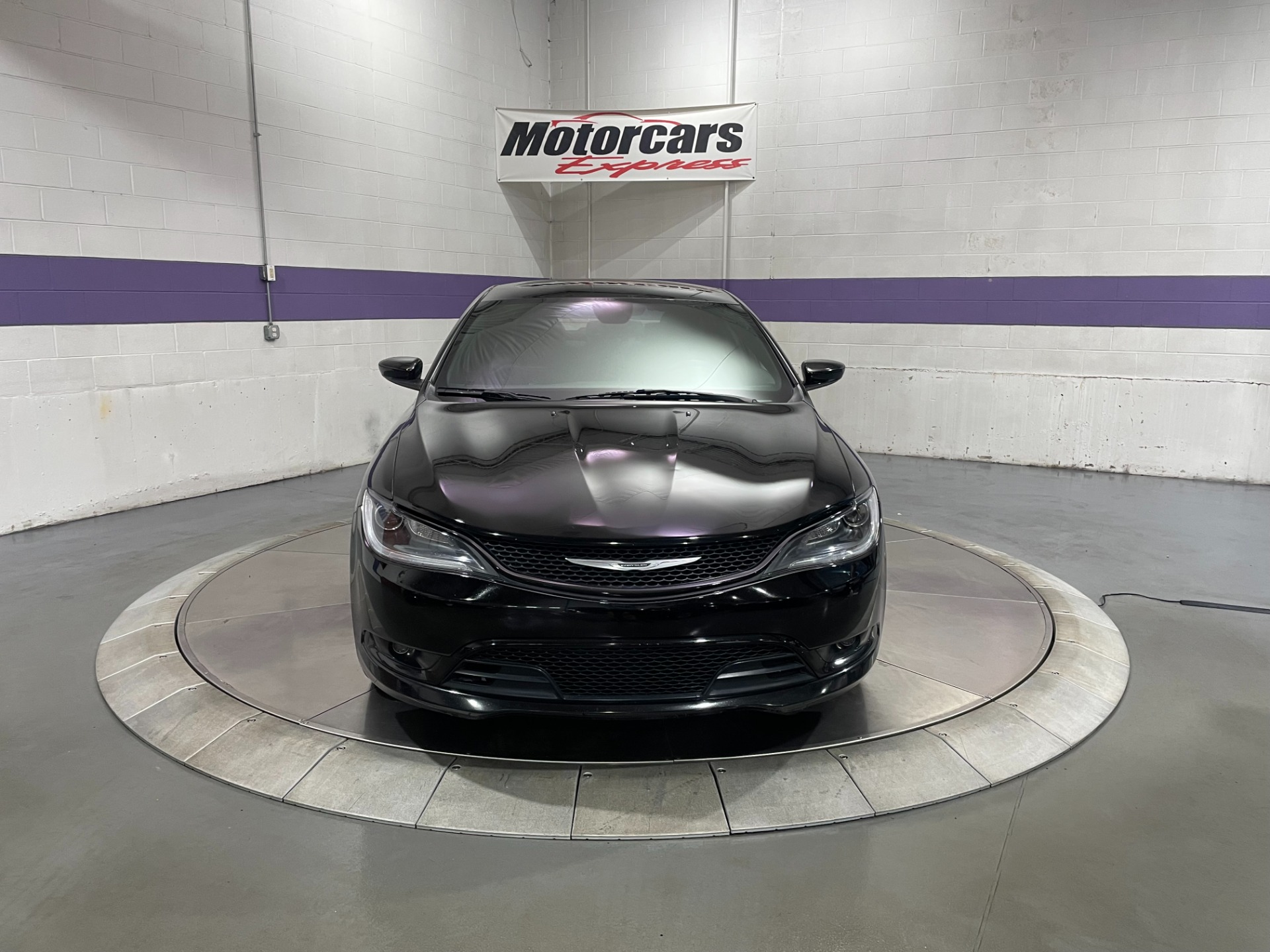 Used-2015-Chrysler-200-S-AWD