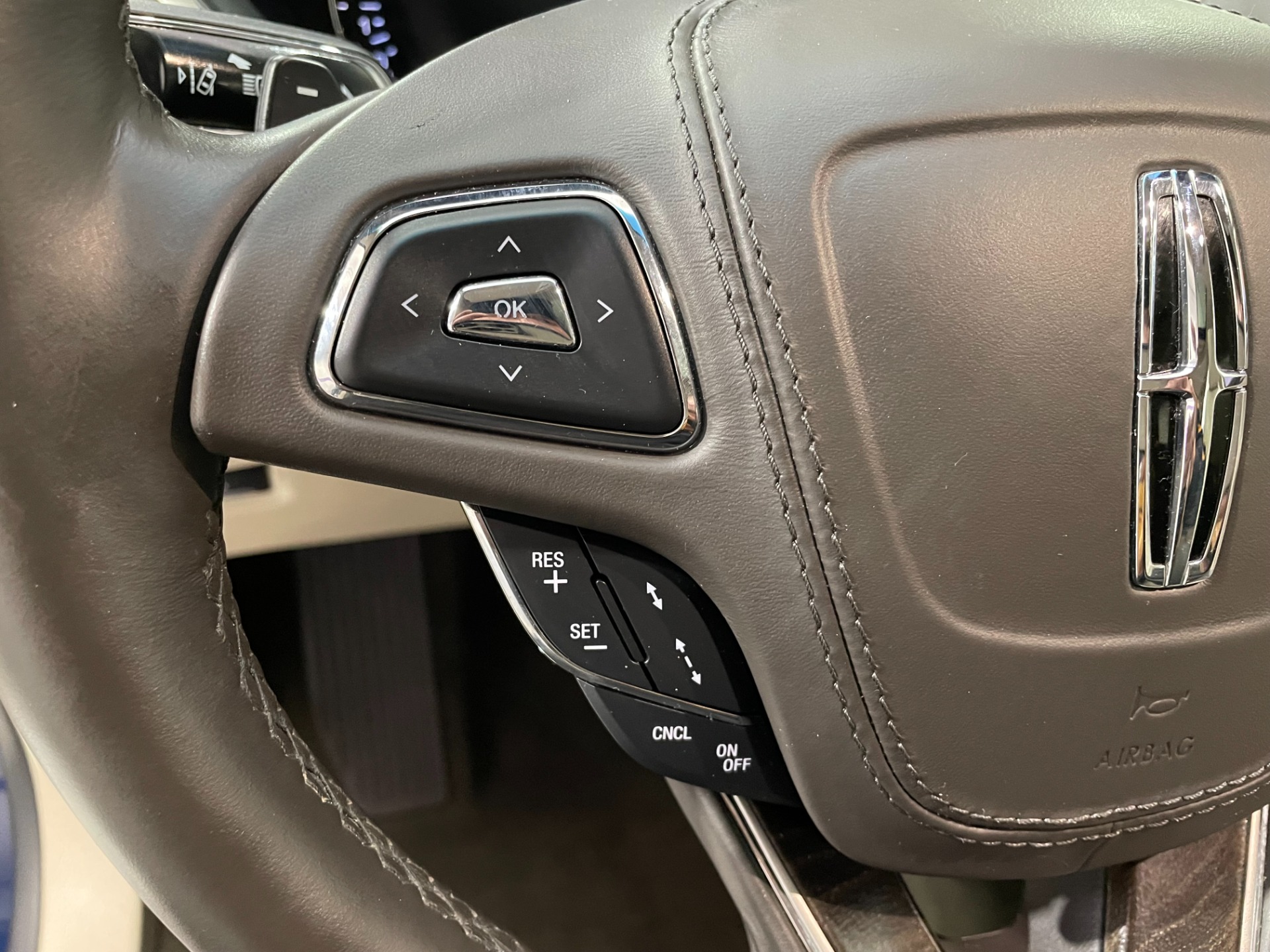 Used-2019-Lincoln-MKZ-Reserve-II-AWD